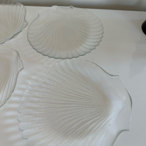 Elegant Clear Glass Shell Plates Arcoroc 8 inch